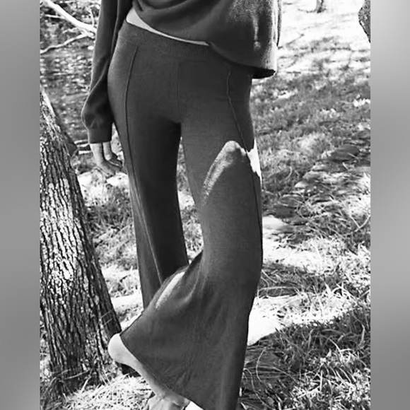 Free People Drea Sweater Pants NWOT - Picture 5 of 9